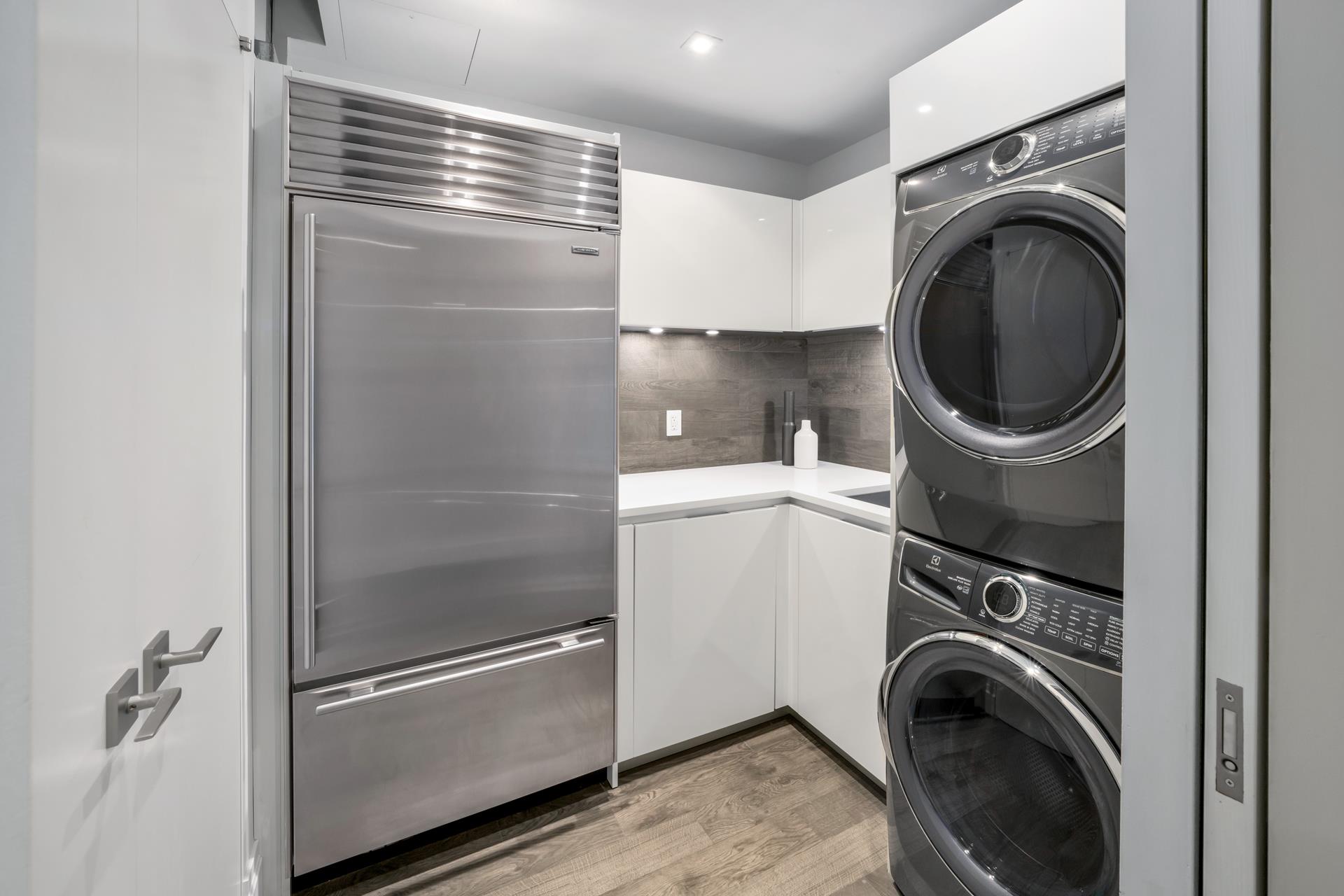 #12 photo, 2112 BROADWAY, マンハッタン Upper West Side , NY 10023