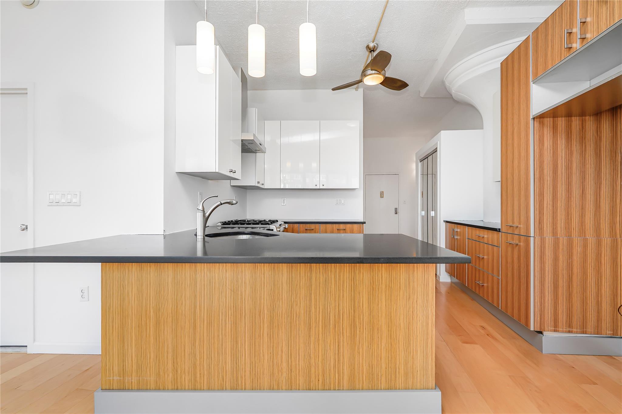 #9 photo, 10 Bay Street Landing, Staten Island , NY 10301