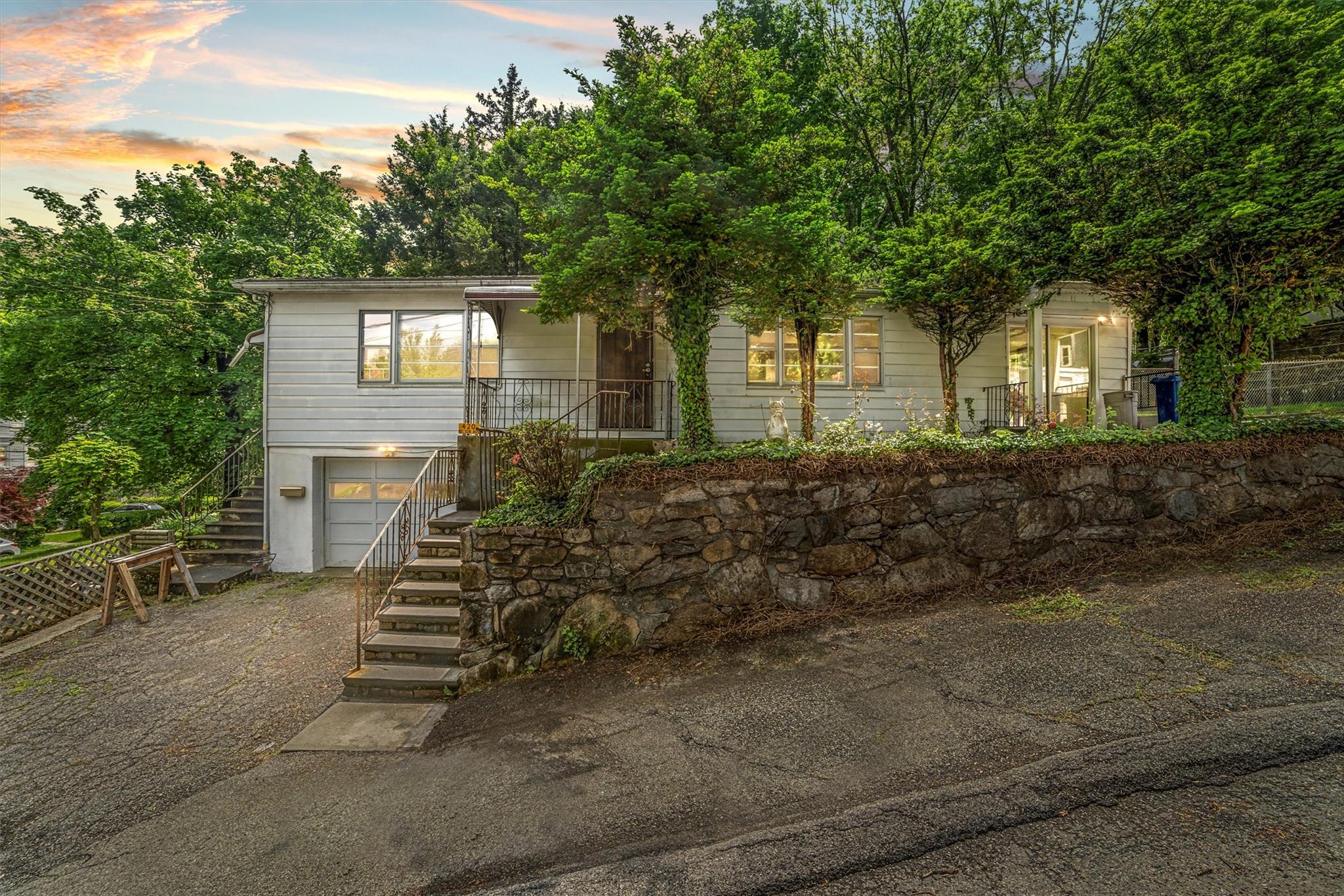 #1 photo, 420 Nelson Avenue, Peekskill , NY 10566