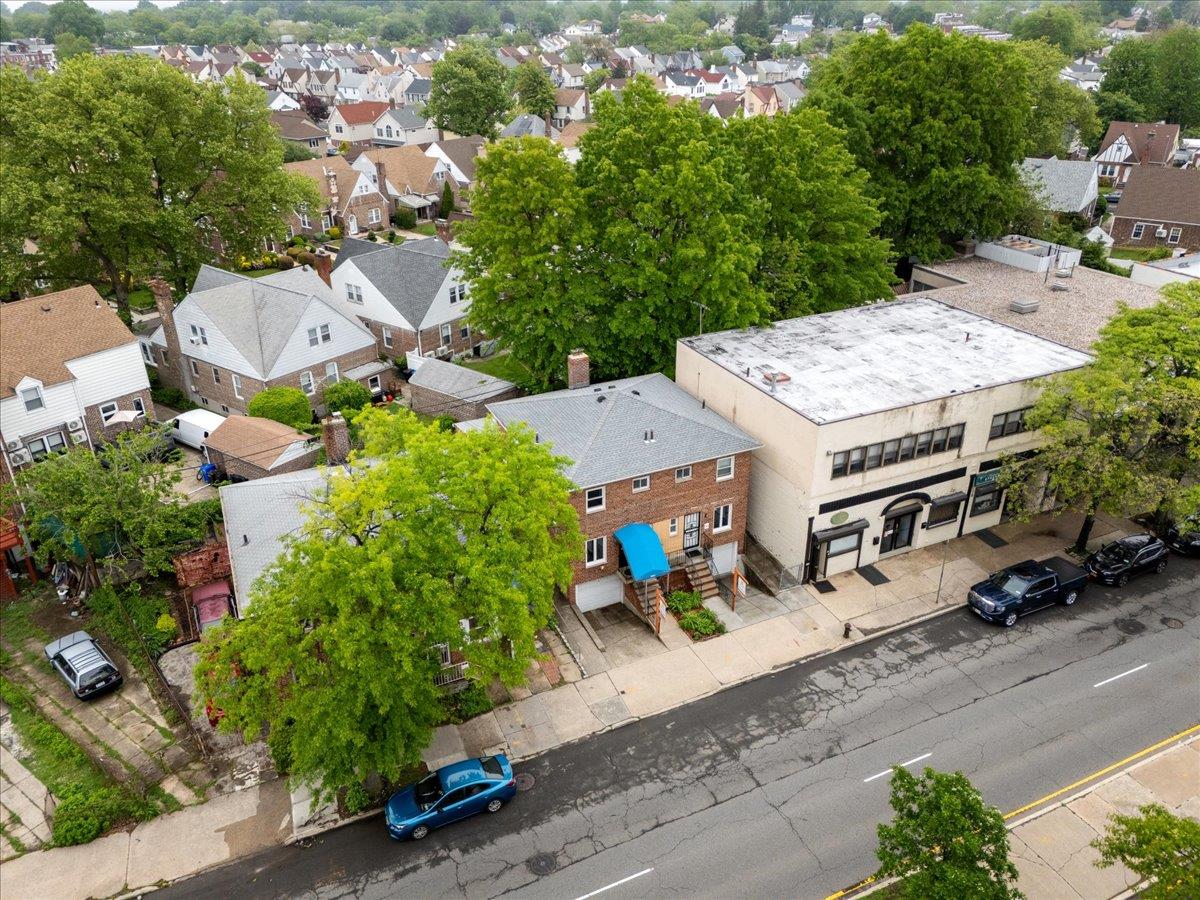 #14 photo, 2533 Francis Lewis Boulevard, كوينز Whitestone , NY 11358