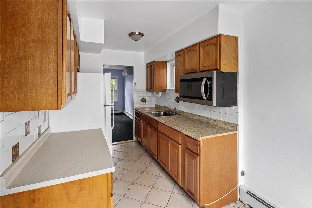 #7 photo, 2533 Francis Lewis Boulevard, كوينز Whitestone , NY 11358