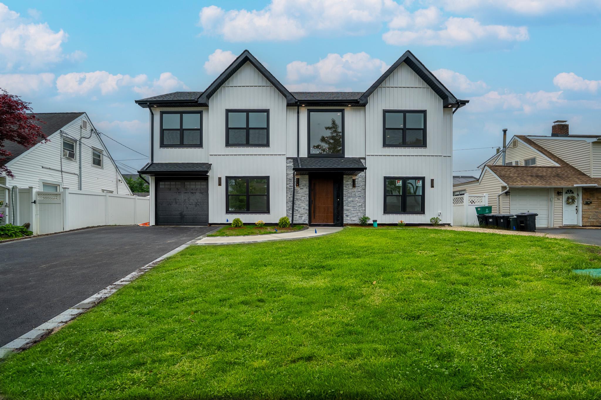 #1 photo, 76 Woodcock Lane, Levittown , NY 11756