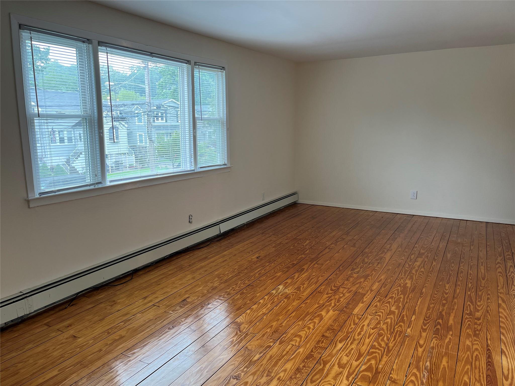 #3 photo, 54 Hickory Road, ナッソー郡 Port Washington , NY 11050