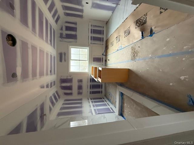 #12 photo, 85 Roundtree Drive, Plainview , NY 11803