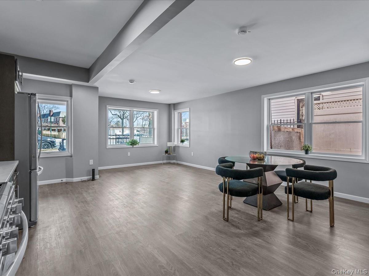 #12 photo, 37-12 Francis Lewis Boulevard, クイーンズ区 Bayside , NY 11361