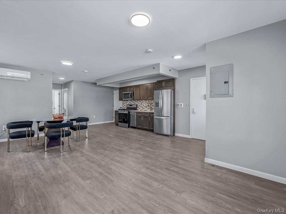 #7 photo, 37-12 Francis Lewis Boulevard, クイーンズ区 Bayside , NY 11361