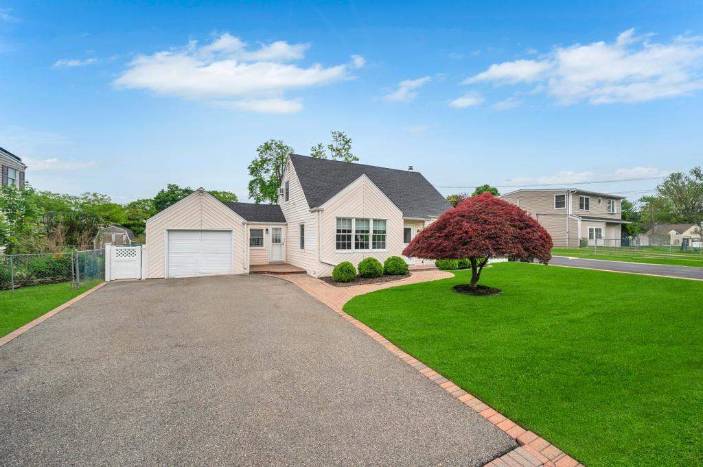 #1 photo, 132 Foster Boulevard, Babylon , NY 11702