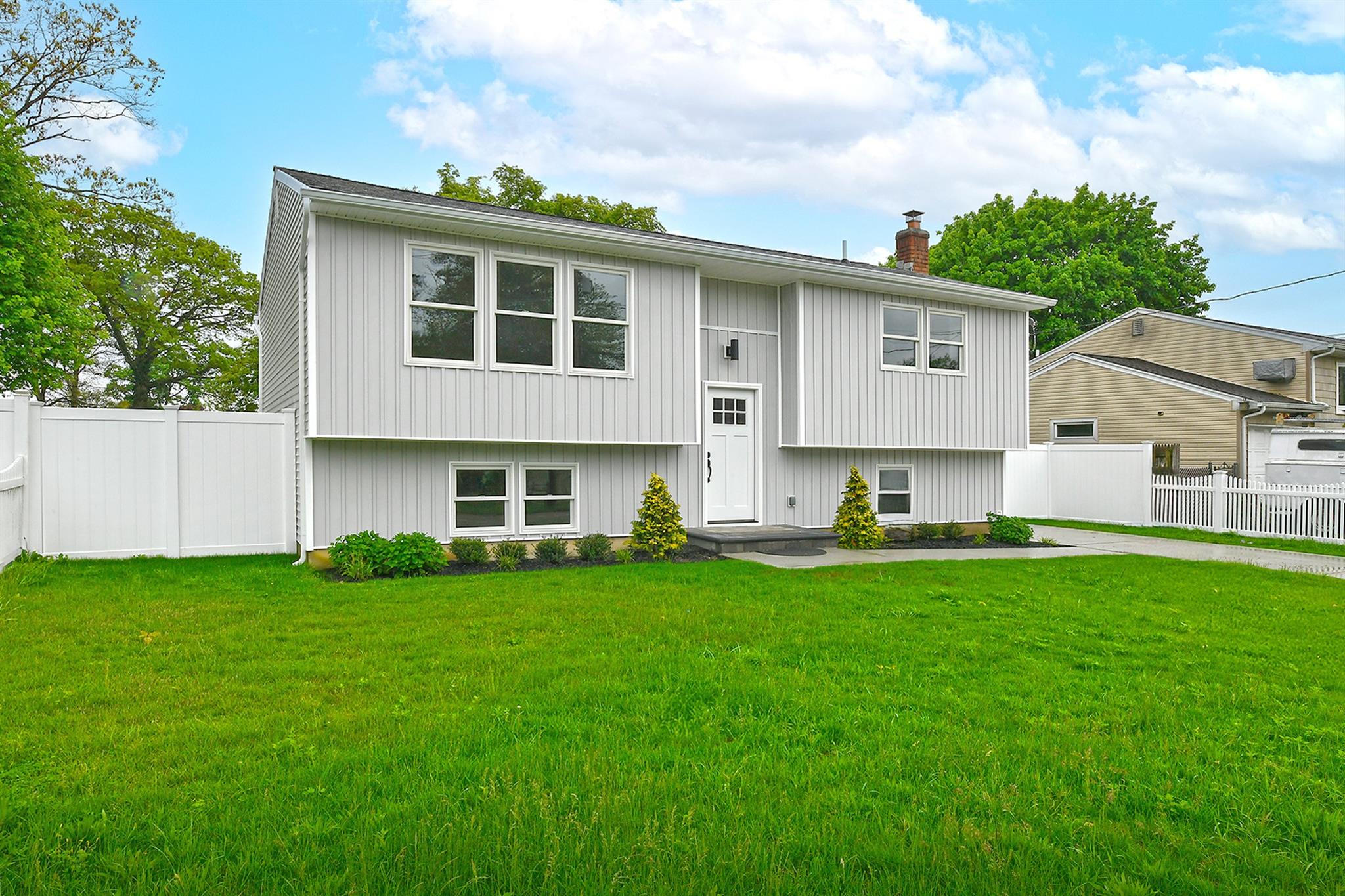 #1 photo, 688 Elmwood Road, West Babylon , NY 11704