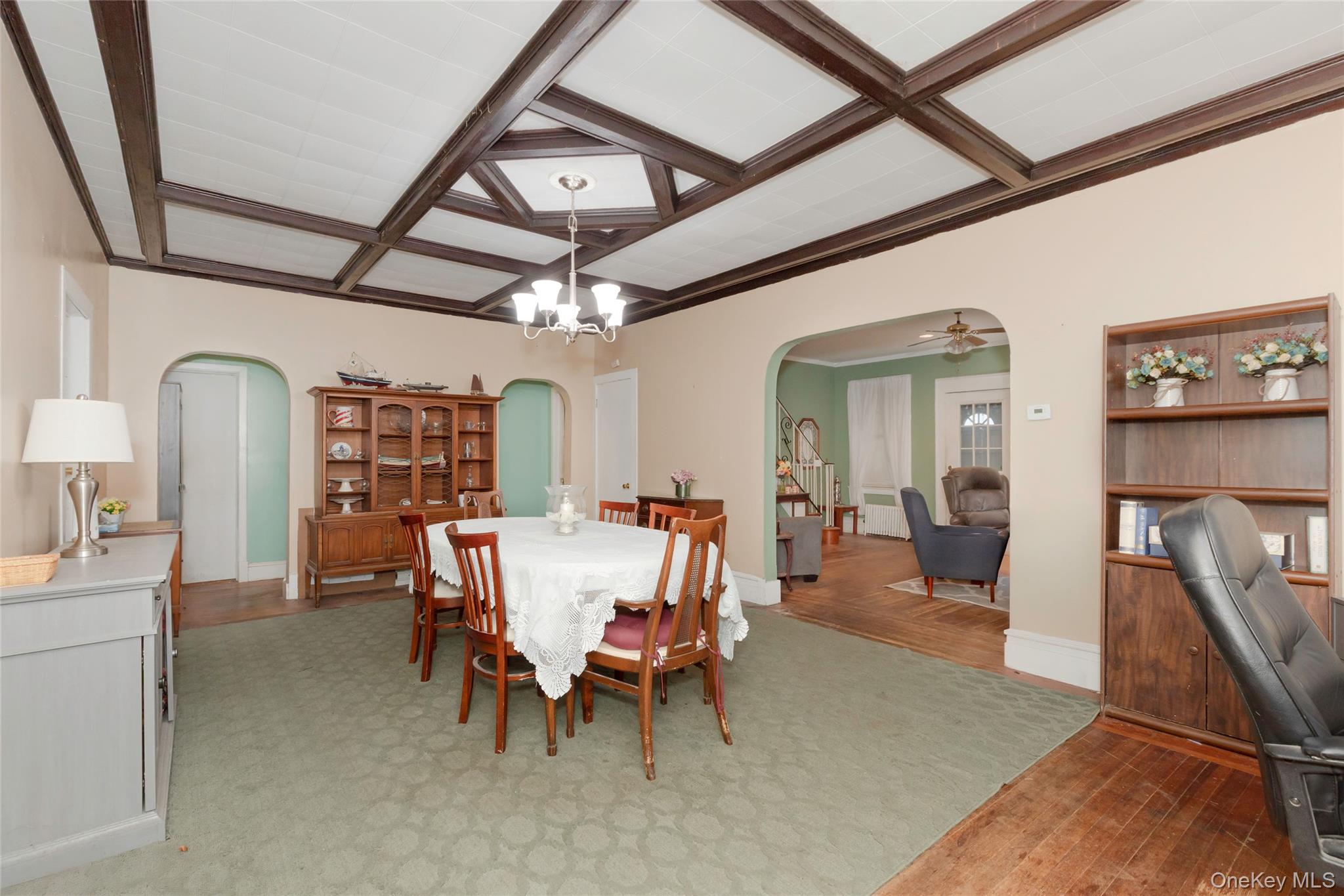 #8 photo, 690 Minnieford Avenue, ブロンクス区 Bronx , NY 10464