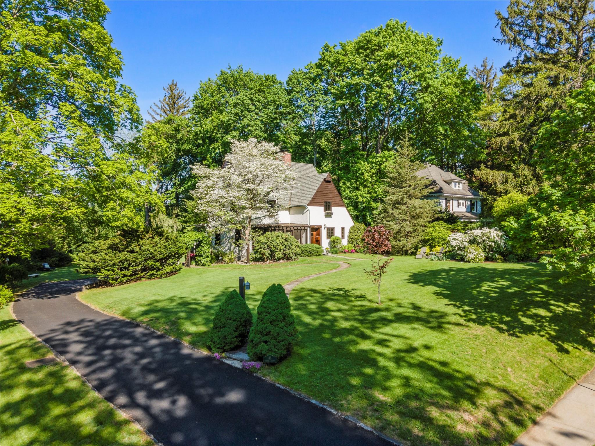 #1 photo, 42 Croton Avenue, Mount Kisco , NY 10549