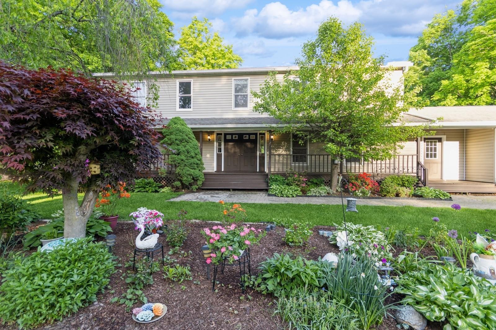 #1 photo, 18 Lockhart Lane, Highland , NY 12528