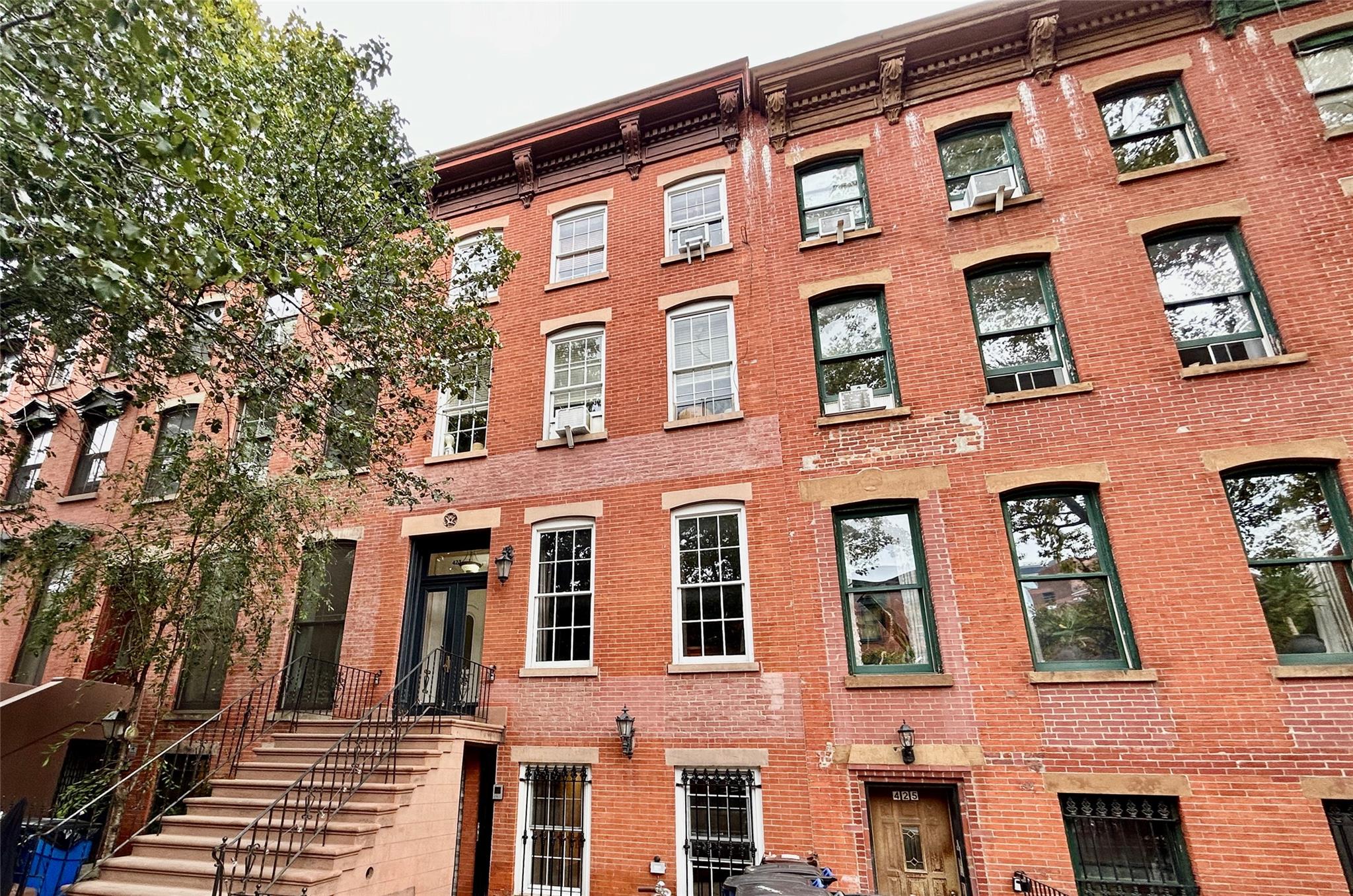 #1 photo, 423 Clermont Avenue, 布鲁克林 Brooklyn , NY 11238