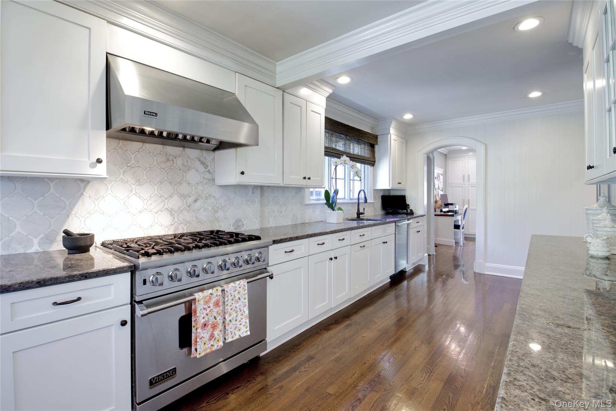 #14 photo, 30 Bonnie Heights Road, ナッソー郡 Manhasset , NY 11030