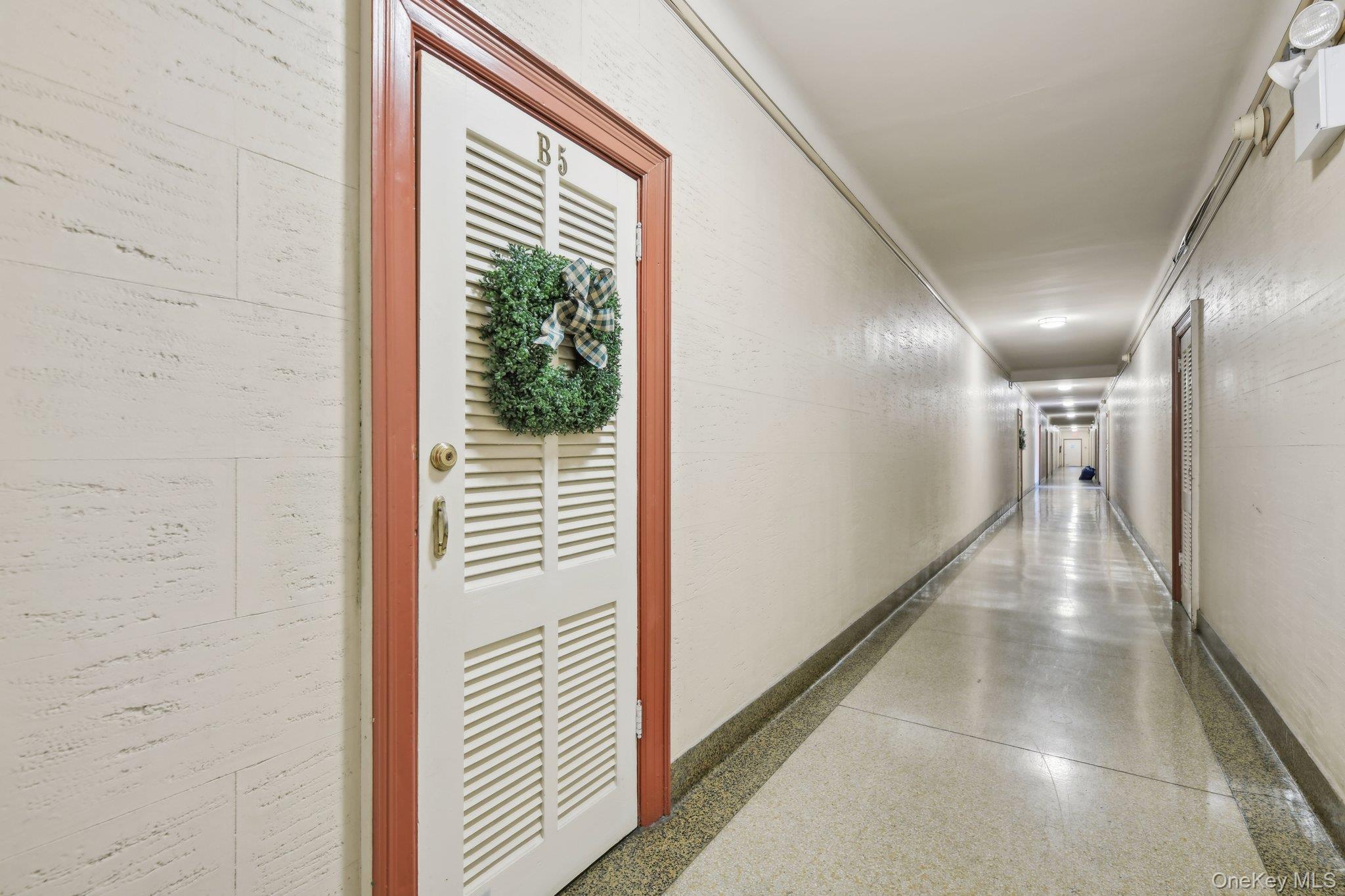 #2 photo, 12 Hamilton, ナッソー郡 Garden City , NY 11530