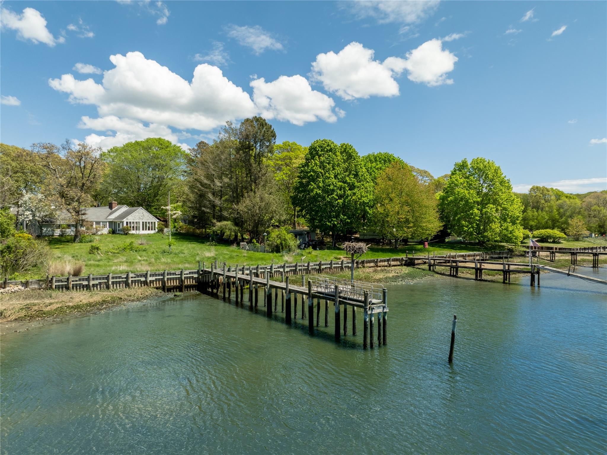 #1 photo, 1015 Knollwood Lane, Mattituck , NY 11952