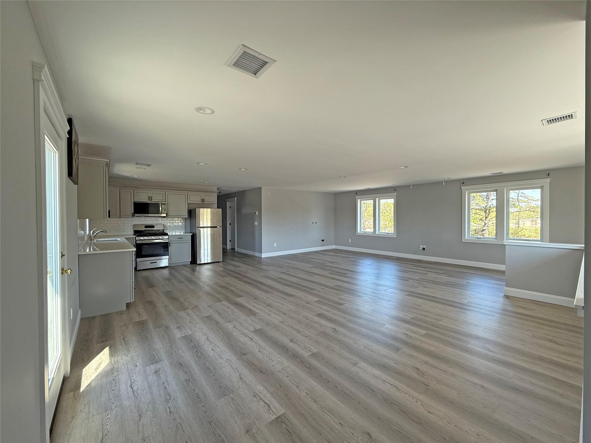 #10 photo, Undisclosed Avenue, サフォーク郡 Riverhead , NY 11901