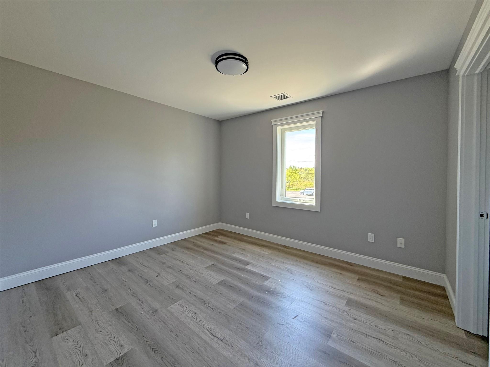 #17 photo, Undisclosed Avenue, サフォーク郡 Riverhead , NY 11901