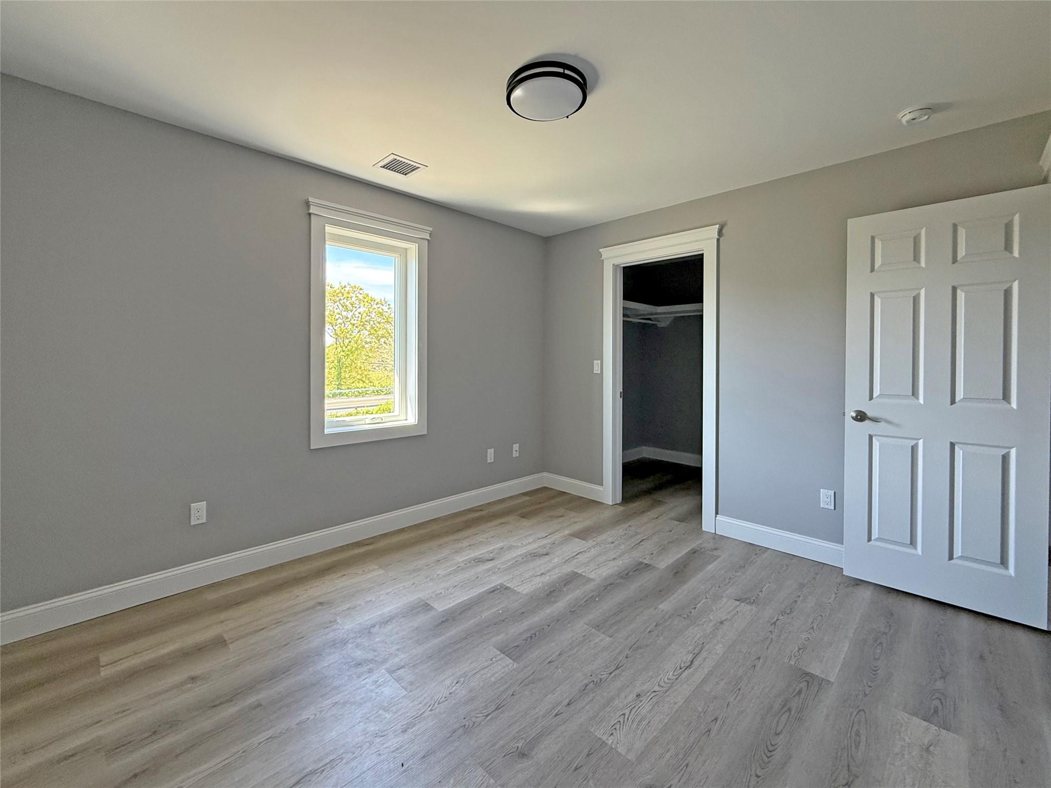 #18 photo, Undisclosed Avenue, サフォーク郡 Riverhead , NY 11901