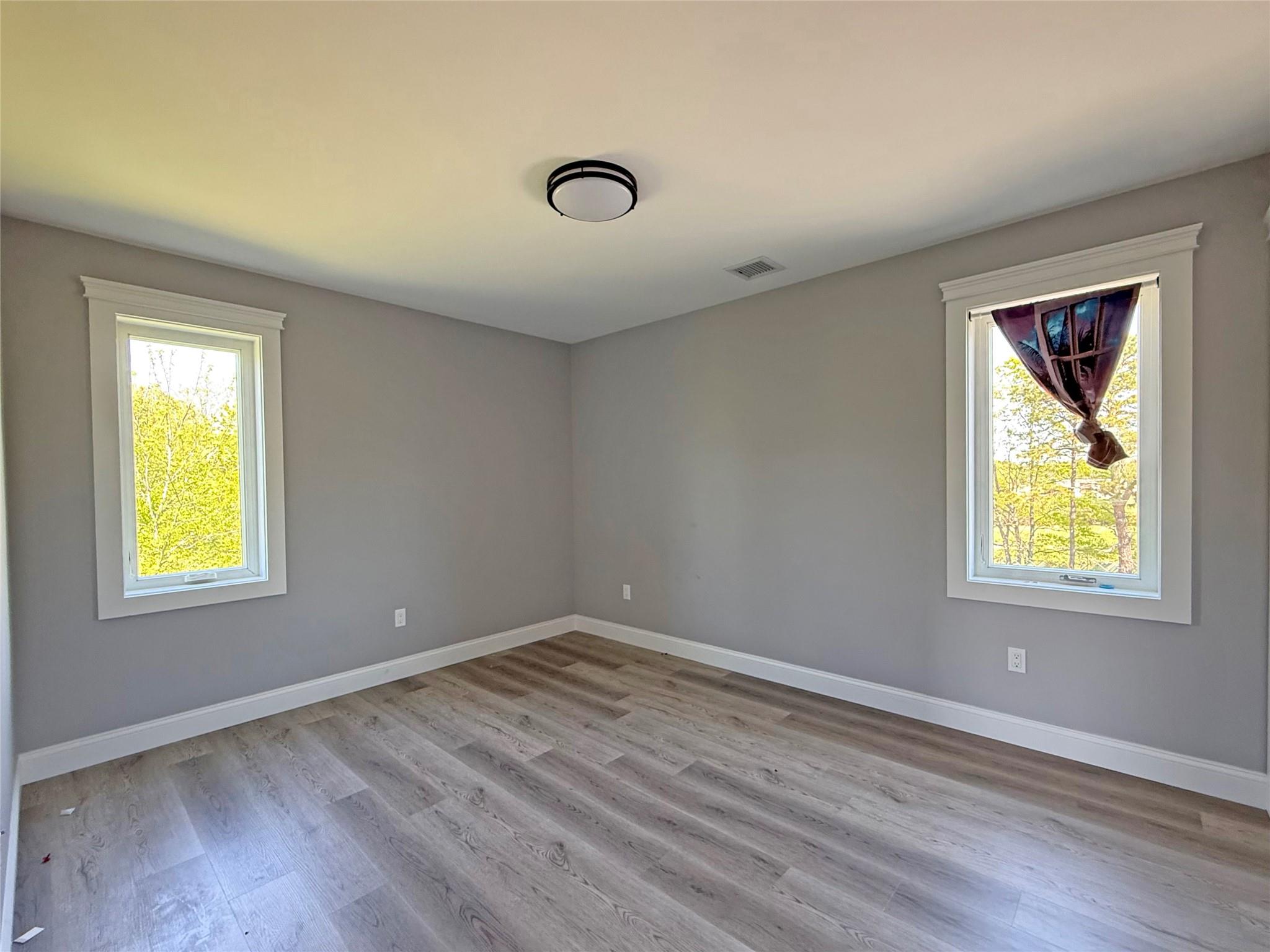 #20 photo, Undisclosed Avenue, サフォーク郡 Riverhead , NY 11901