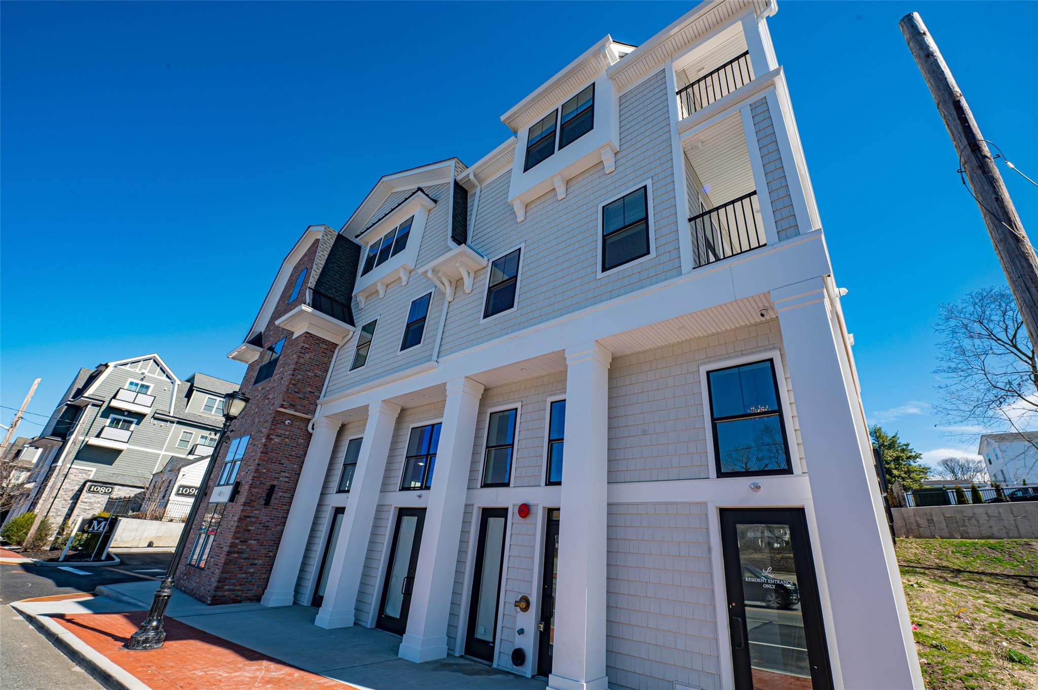 #1 photo, 1100 New York Avenue, サフォーク郡 Huntington Station , NY 11746