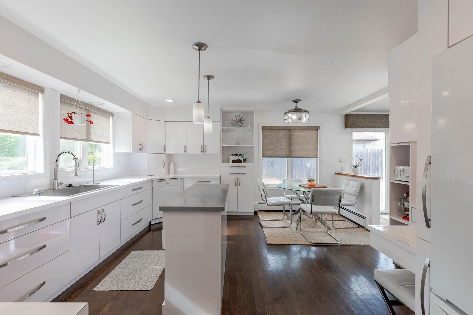 #10 photo, 11 Woodside Avenue, Islip , NY 11751