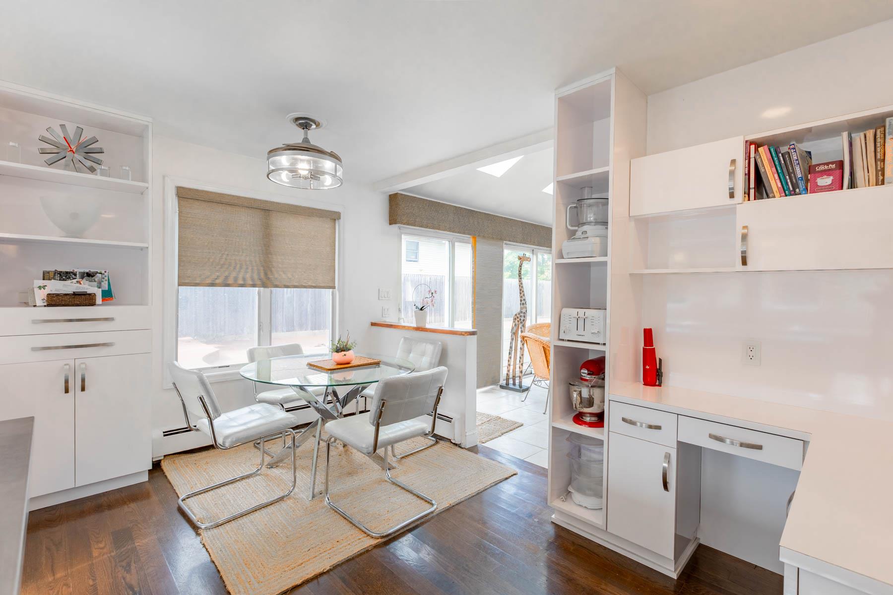 #13 photo, 11 Woodside Avenue, Islip , NY 11751