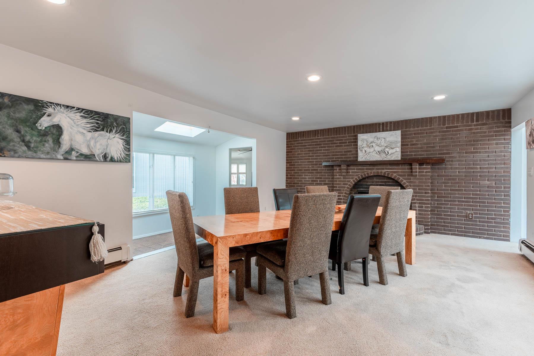 #6 photo, 11 Woodside Avenue, Islip , NY 11751