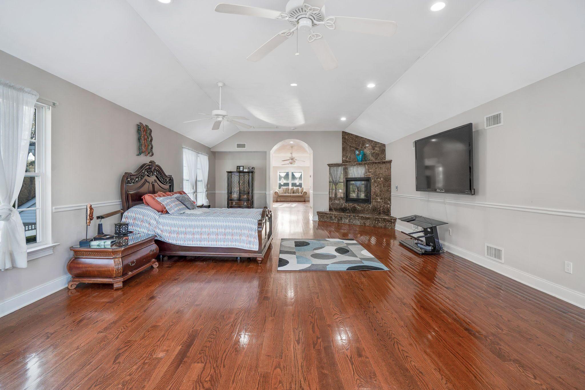 #14 photo, 91 Fairmont Avenue, サフォーク郡 Medford , NY 11763