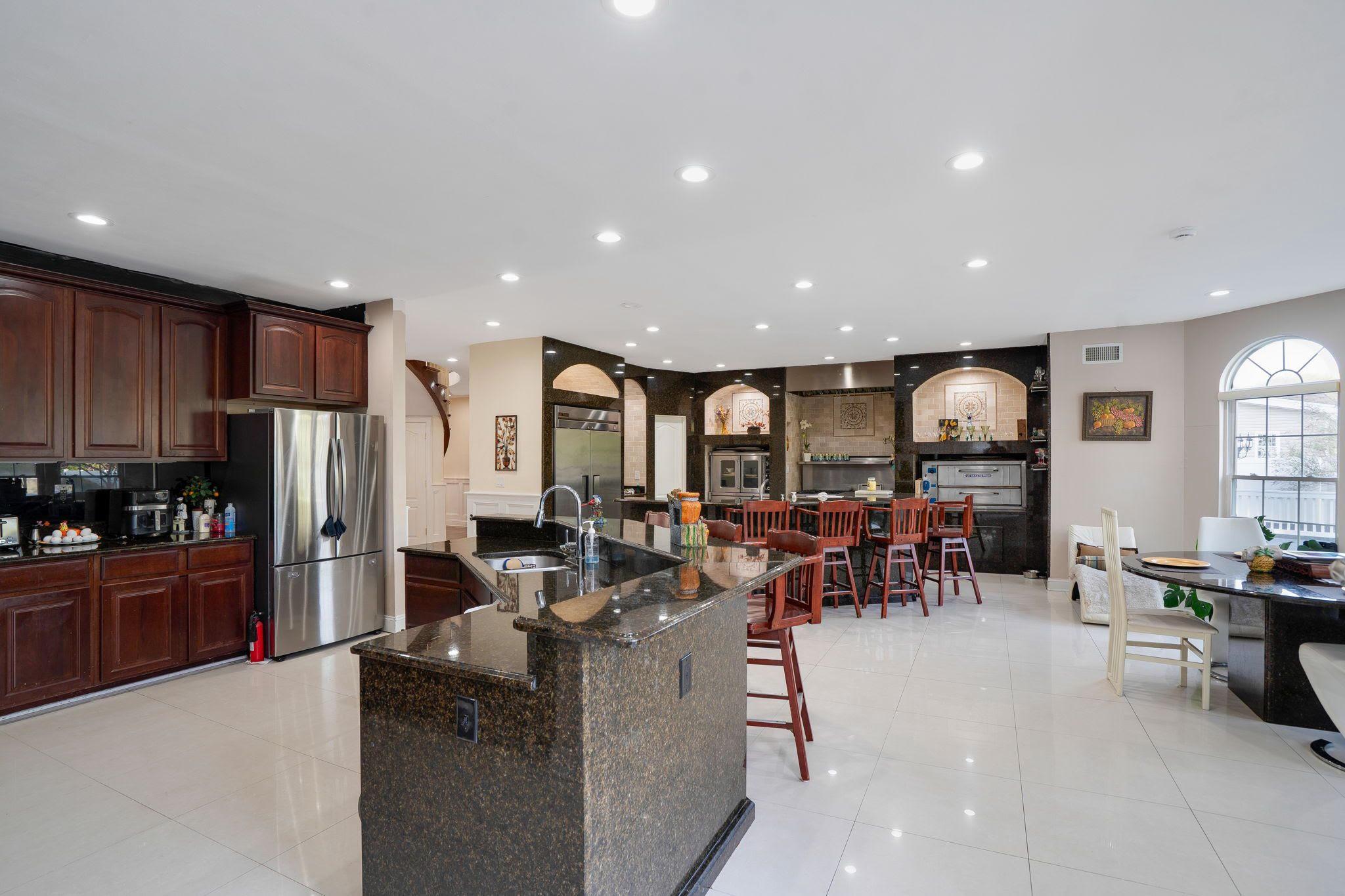 #8 photo, 91 Fairmont Avenue, サフォーク郡 Medford , NY 11763