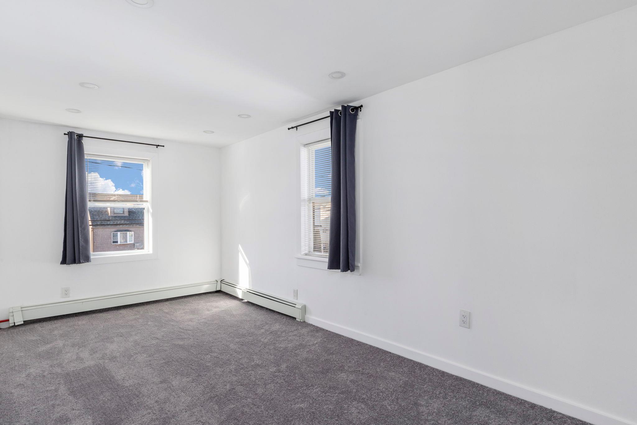 #13 photo, 715 Farmers Avenue, ナッソー郡 Bellmore , NY 11710