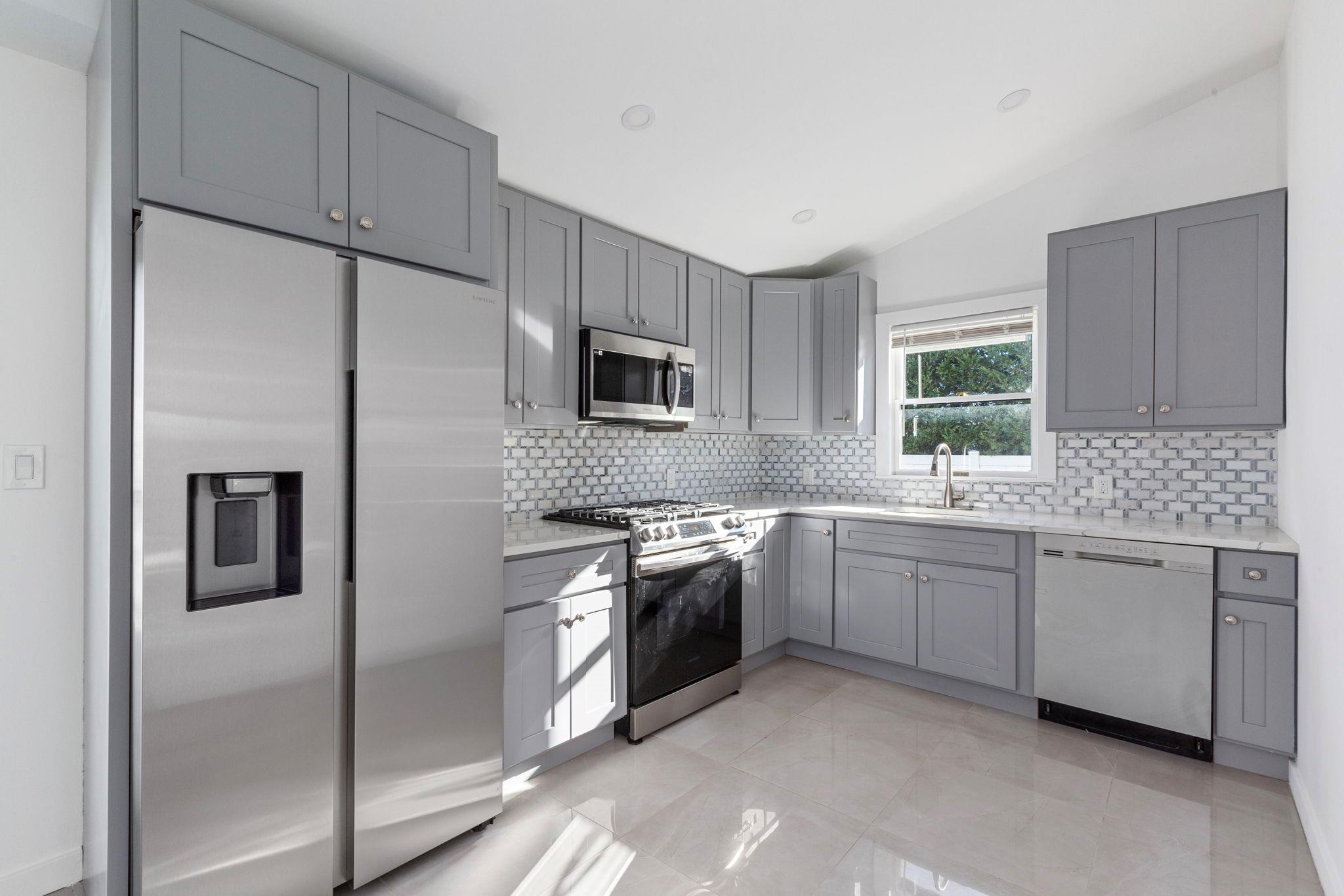 #6 photo, 715 Farmers Avenue, ナッソー郡 Bellmore , NY 11710