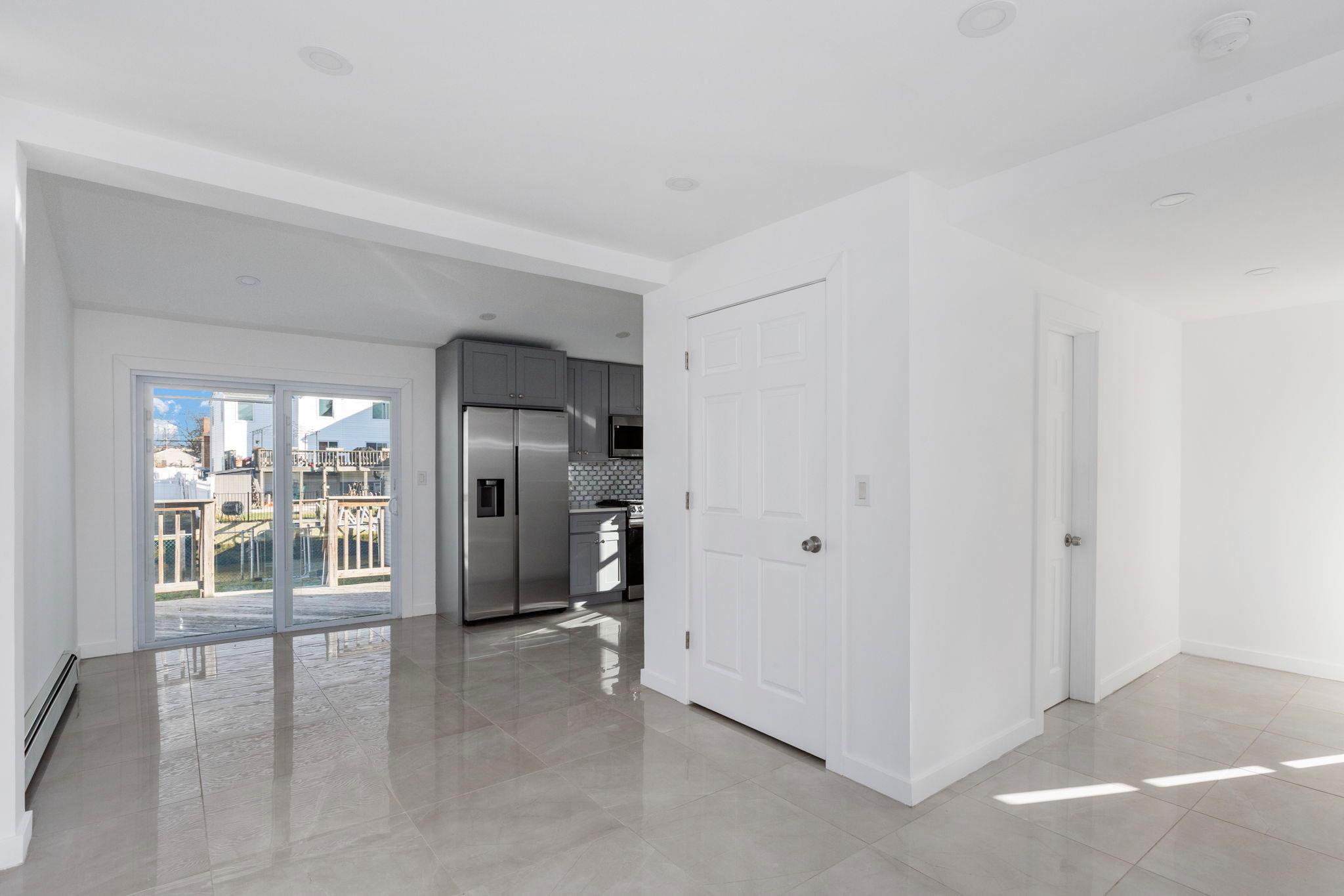 #9 photo, 715 Farmers Avenue, ナッソー郡 Bellmore , NY 11710