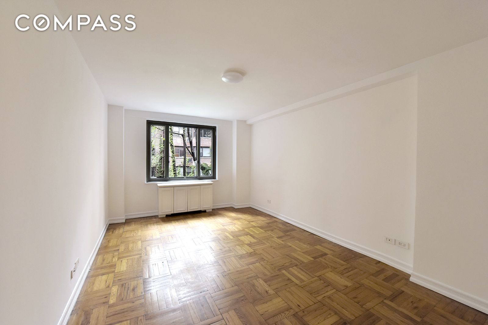 #8 photo, 420 E 64th Street, マンハッタン Lenox Hill , NY 10065