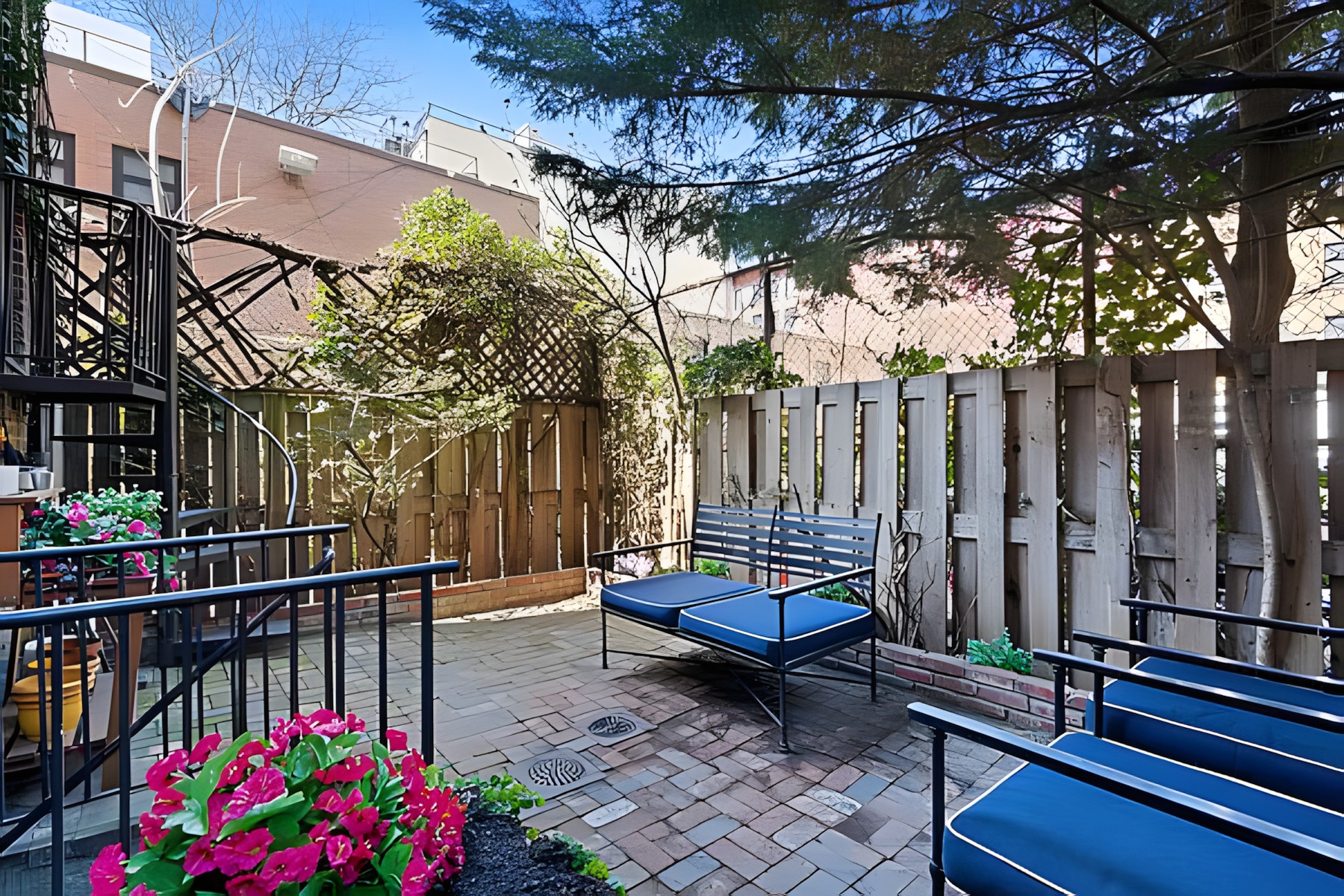 #6 photo, 225 W 10th Street, マンハッタン W. Greenwich Village , NY 10014