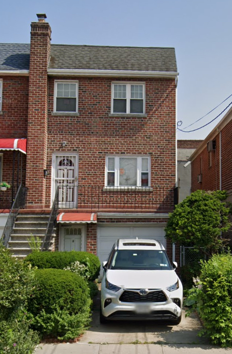 #1 photo, 928 RHINELANDER Avenue, Morris Park , NY 10462