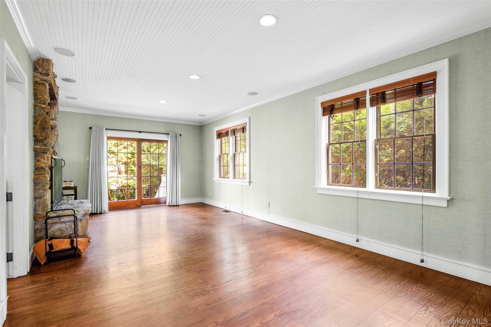 #10 photo, 6 Summit Avenue, Larchmont , NY 10538