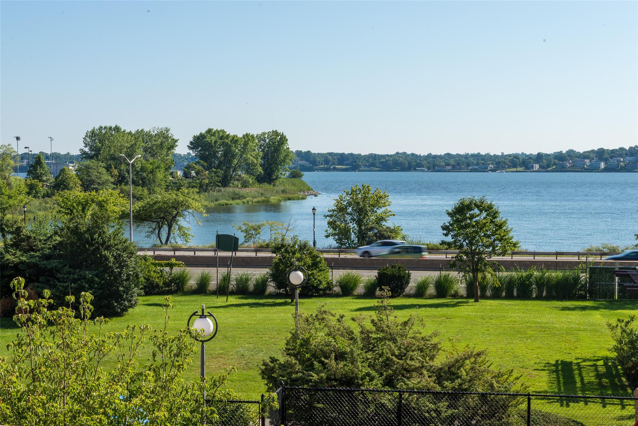 #19 photo, 17-85 215th Street, クイーンズ区 Bayside , NY 11360