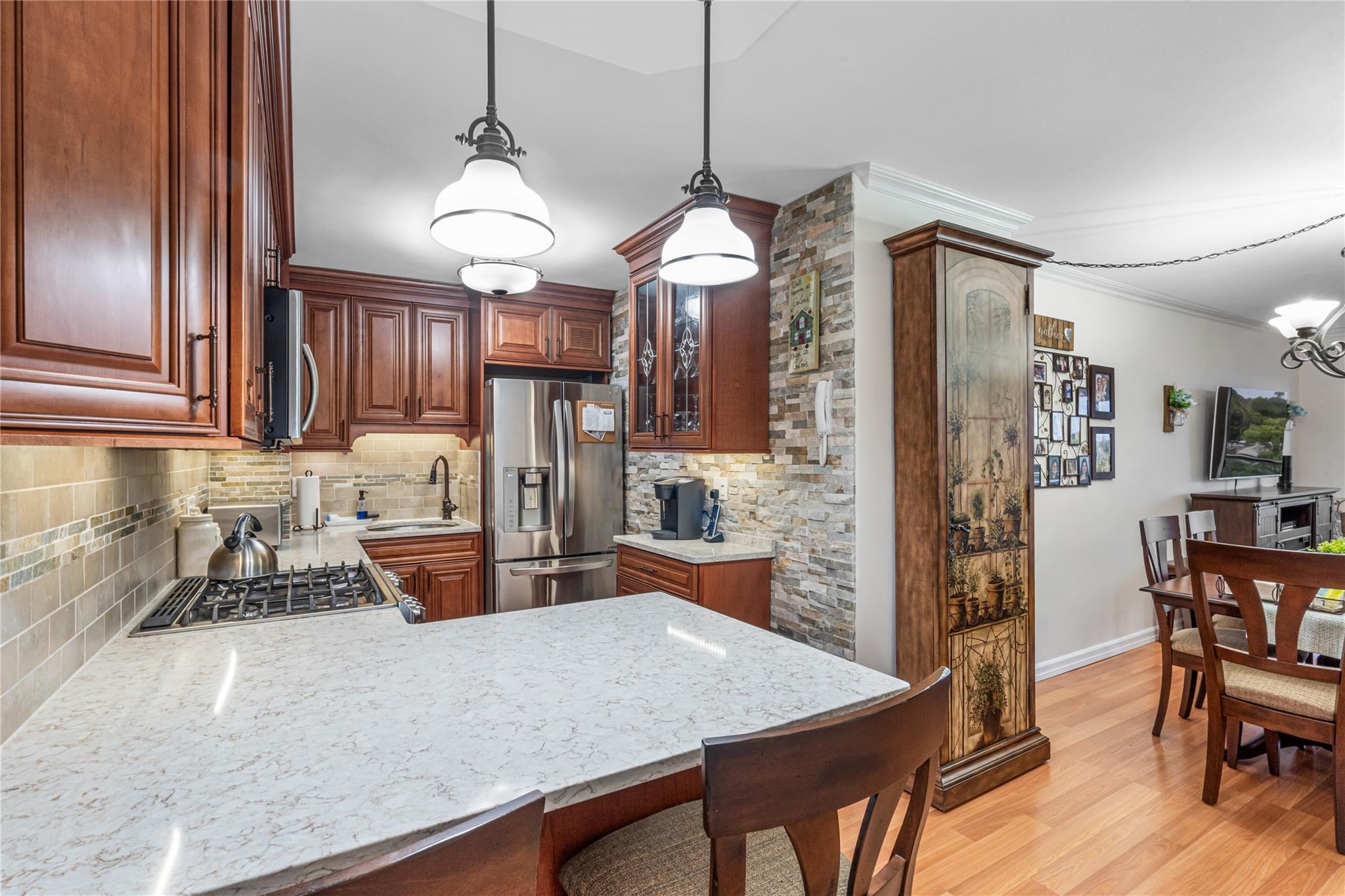 #2 photo, 17-85 215th Street, クイーンズ区 Bayside , NY 11360