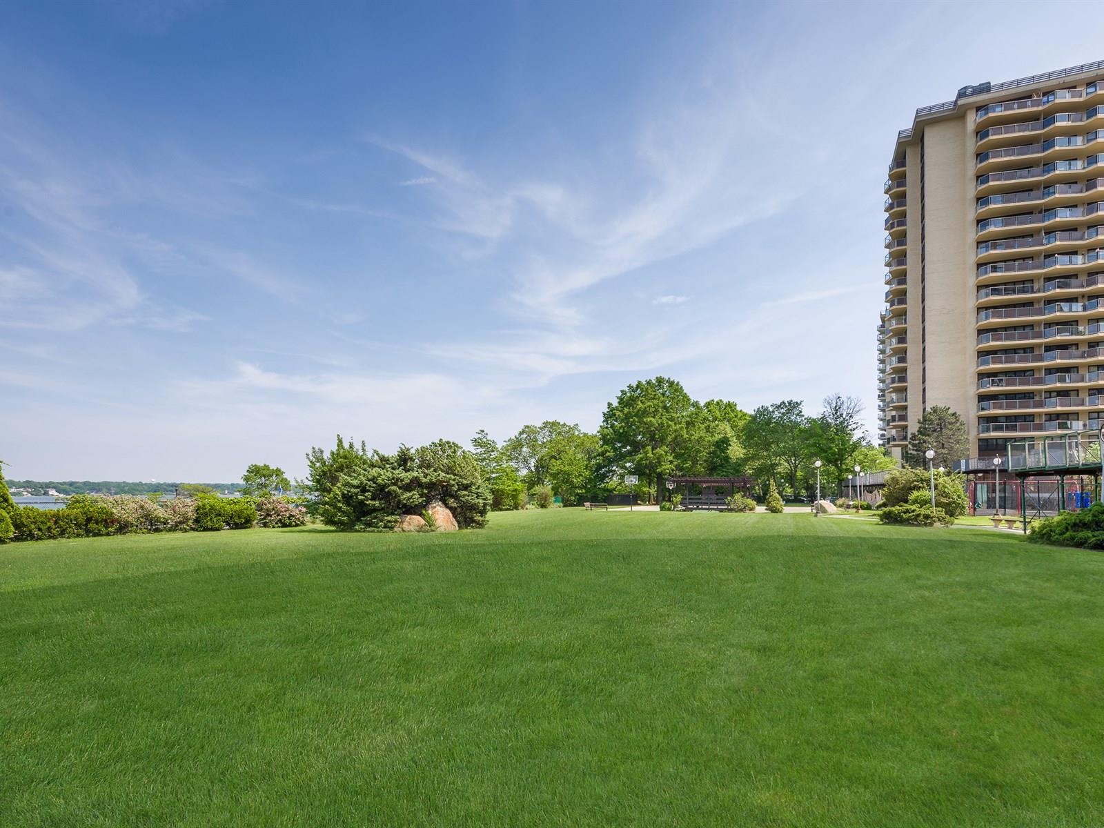 #20 photo, 17-85 215th Street, クイーンズ区 Bayside , NY 11360