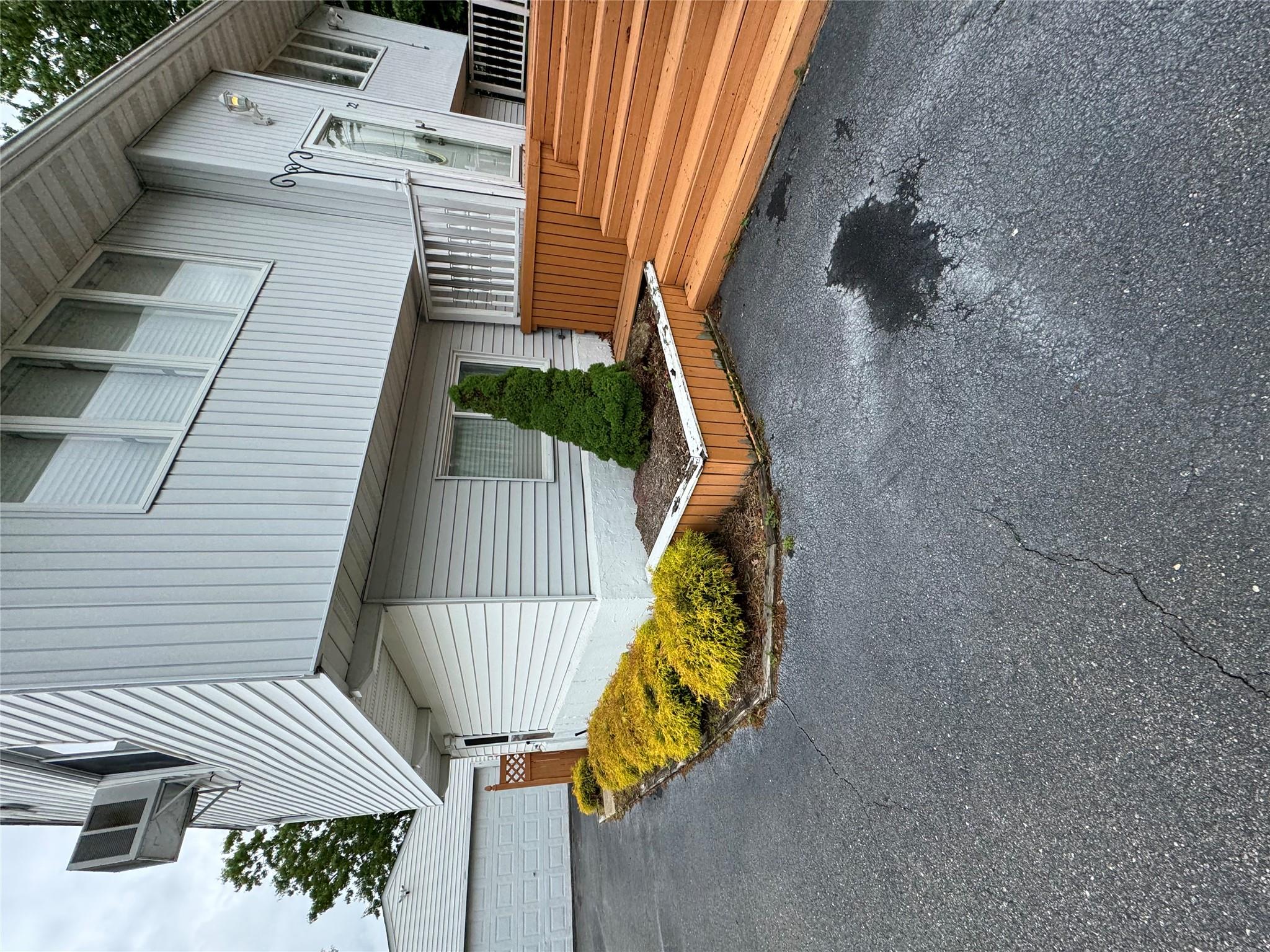#1 photo, 22 Salem Lane, Selden , NY 11784