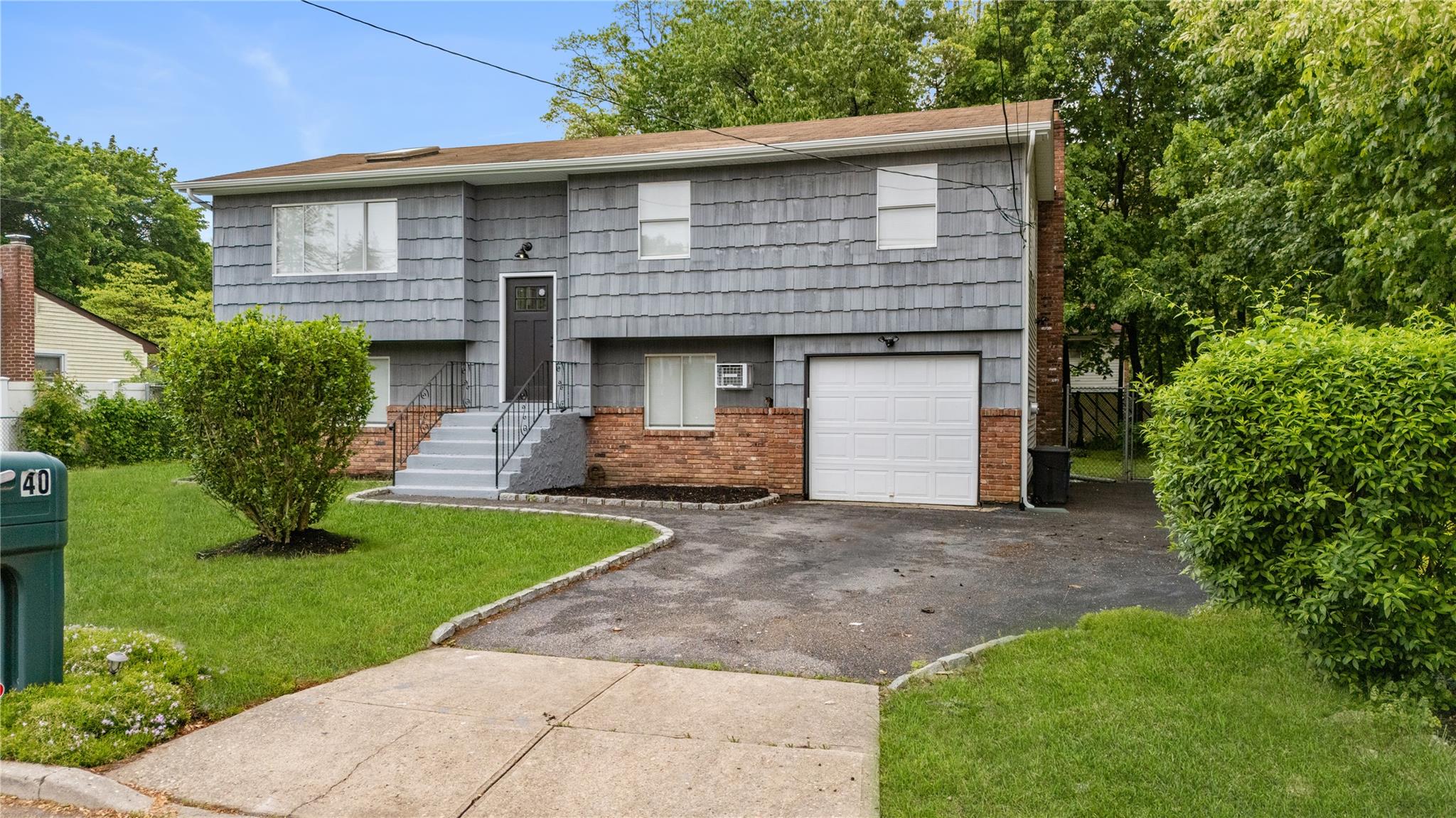 #2 photo, 40 S 29th Street, Wyandanch , NY 11798