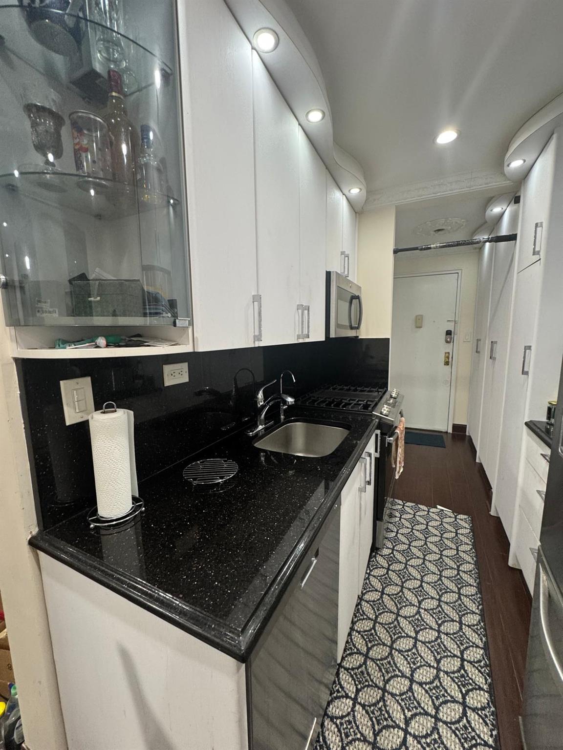 #9 photo, 74-45 Yellowstone Boulevard, クイーンズ区 Forest Hills , NY 11375