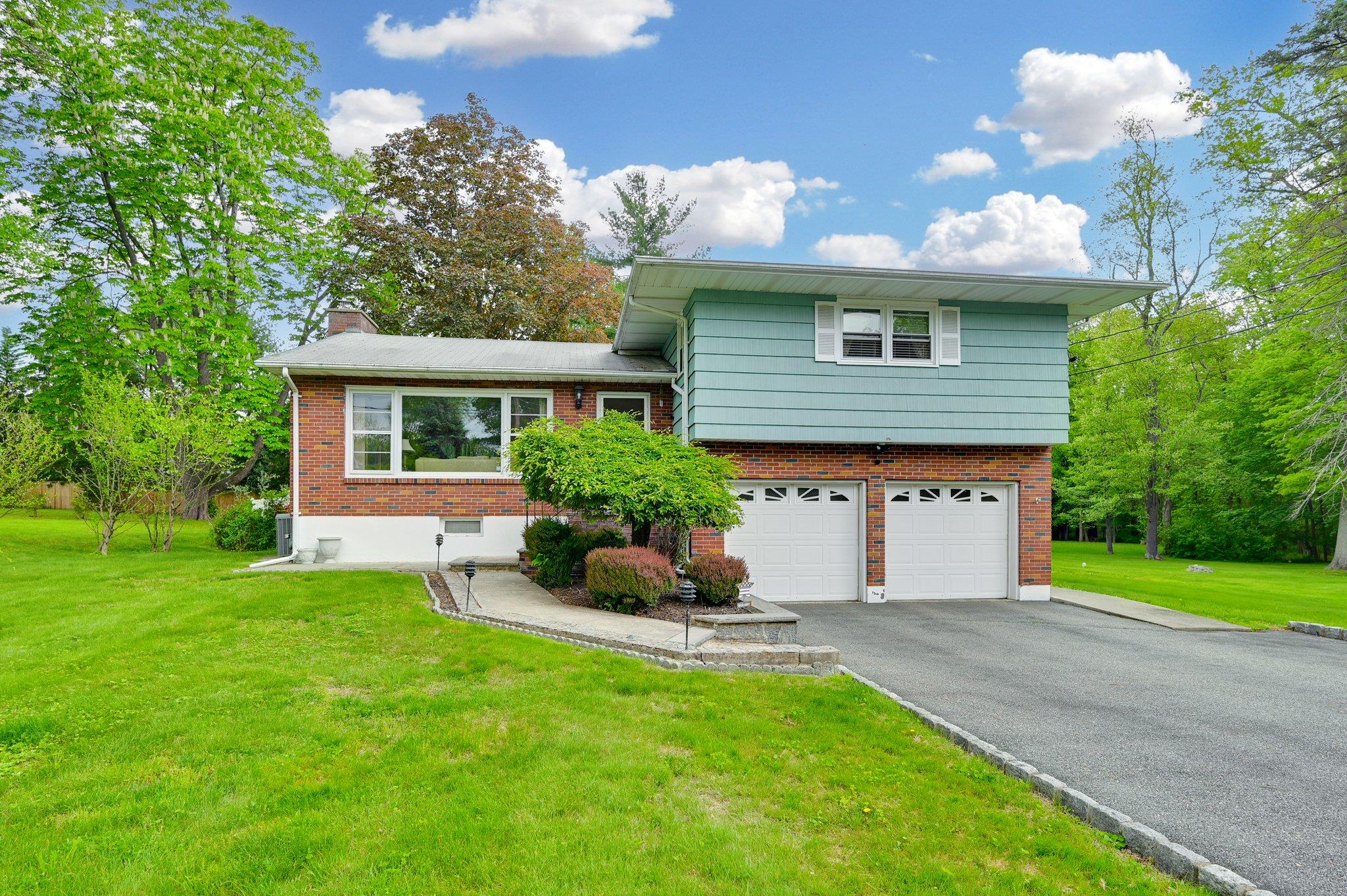 #1 photo, 24 Westview Avenue, Congers , NY 10920