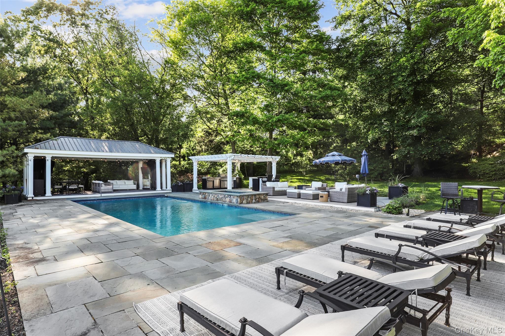 #2 photo, 2 Cerf Lane, Mount Kisco , NY 10549