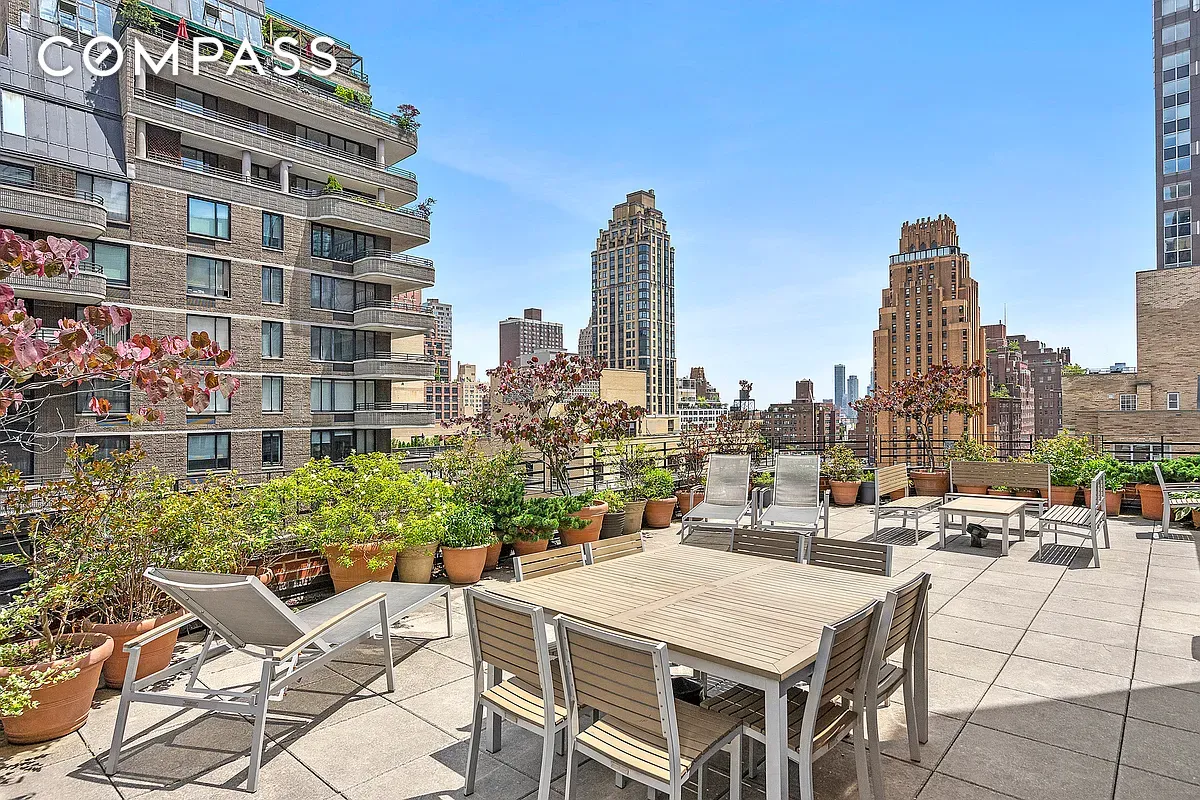 #10 photo, 310 E 49th Street, マンハッタン Midtown East , NY 10017