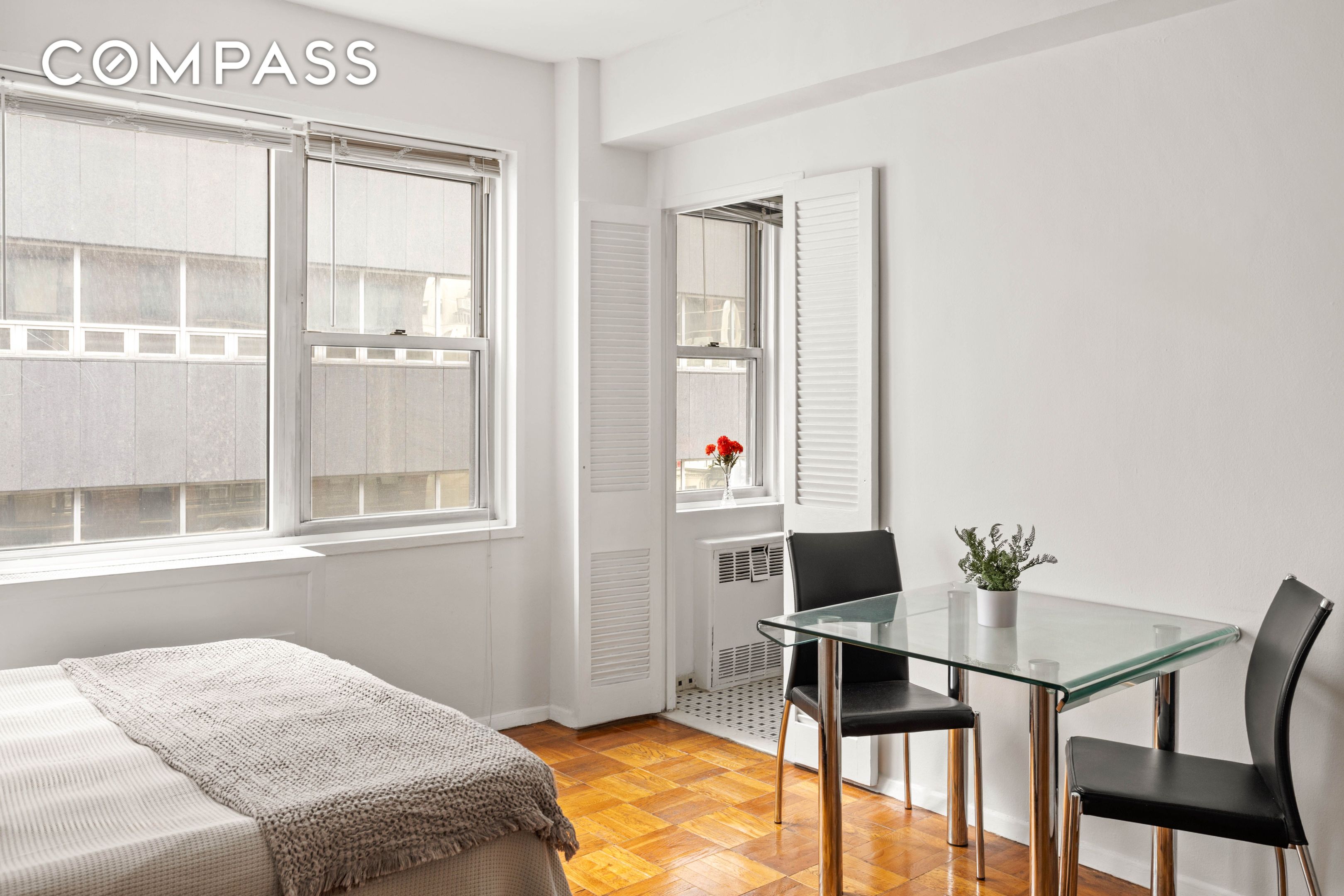 #5 photo, 310 E 49th Street, マンハッタン Midtown East , NY 10017