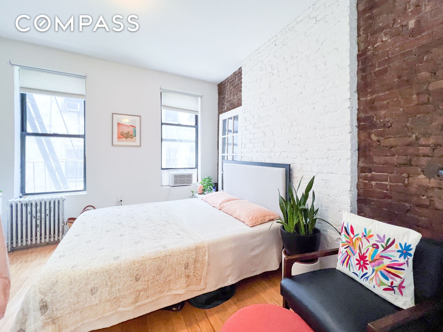 #1 photo, 338 E 5th Street, East Village , NY 10003