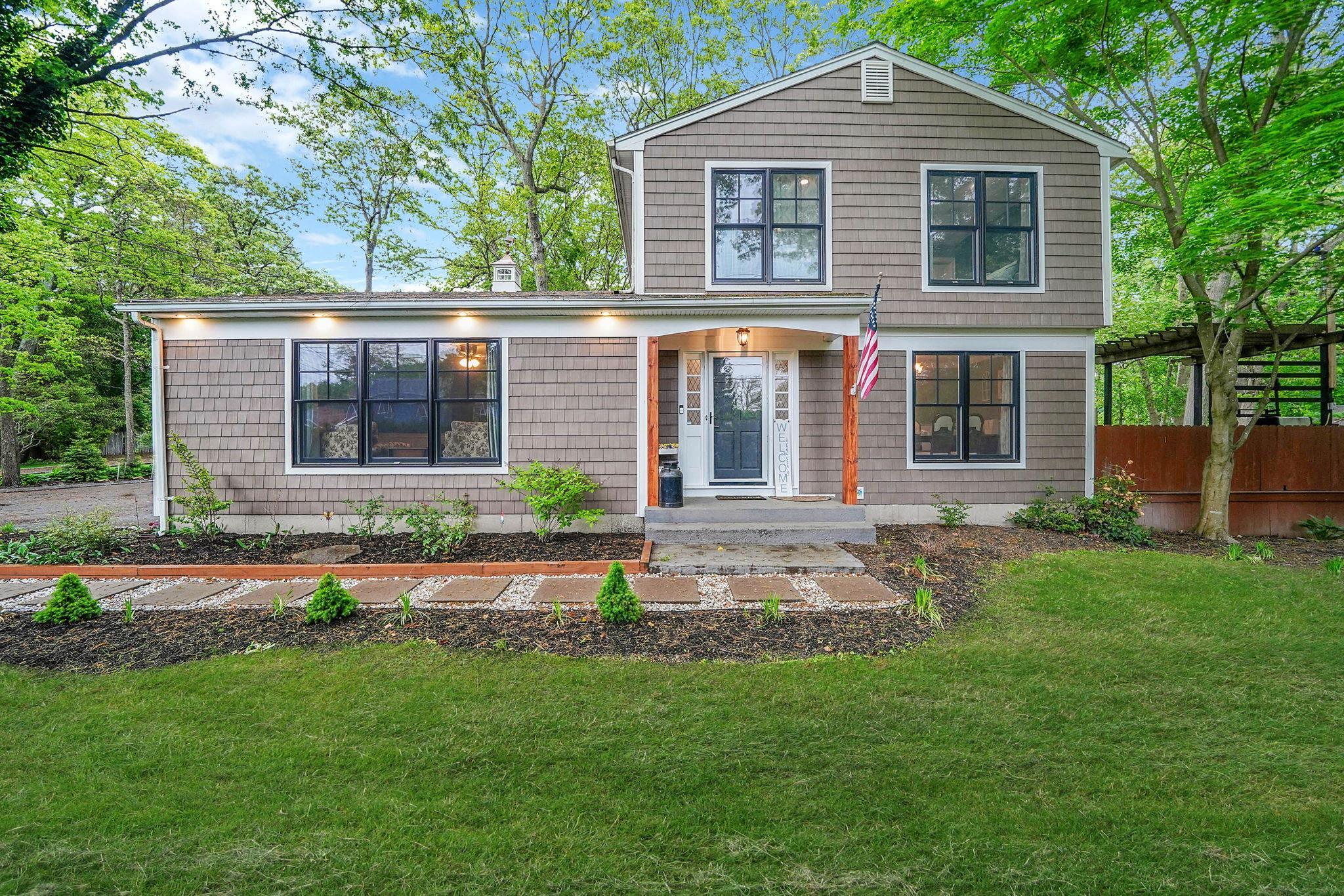 #1 photo, 121 Tyler Avenue, سوفولك Miller Place , NY 11764
