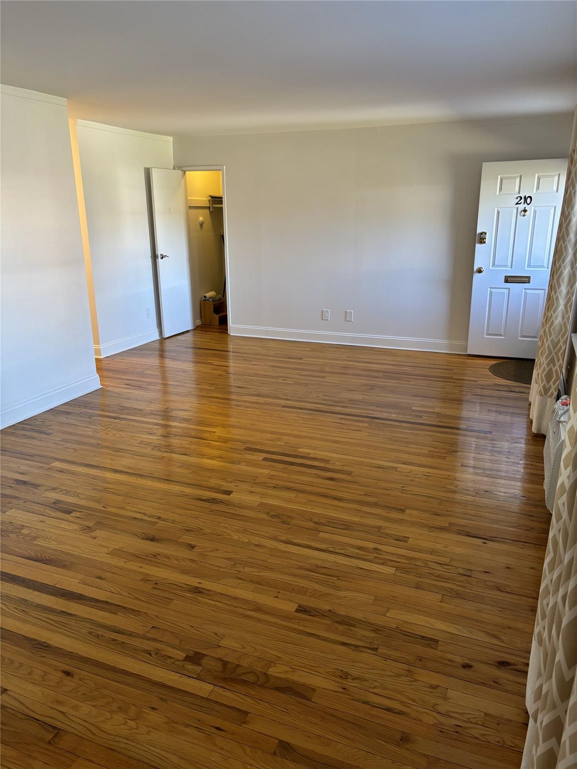 #10 photo, 210 Farber Drive, West Babylon , NY 11704