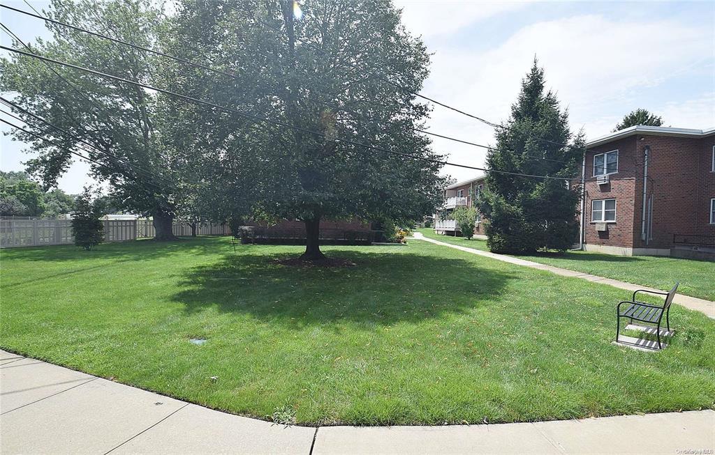 #15 photo, 210 Farber Drive, West Babylon , NY 11704